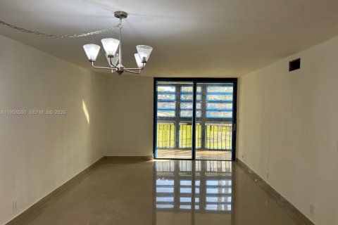 Condominio en alquiler en Miami, Florida, 2 dormitorios, 86.96 m2 № 2010440 - foto 9