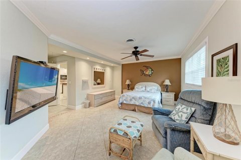 House in Sarasota, Florida 4 bedrooms, 218.78 sq.m. № 1873657 - photo 19