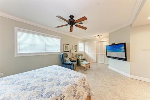 House in Sarasota, Florida 4 bedrooms, 218.78 sq.m. № 1873657 - photo 21