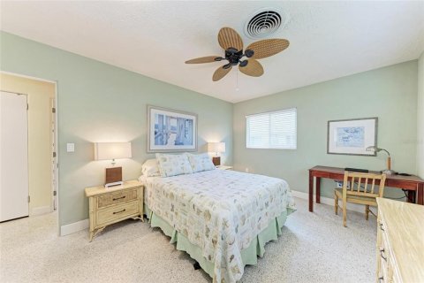 House in Sarasota, Florida 4 bedrooms, 218.78 sq.m. № 1873657 - photo 28