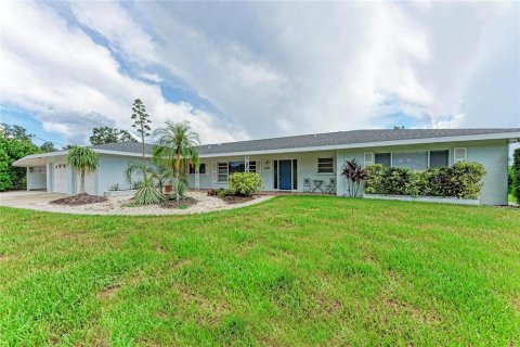 House in Sarasota, Florida 4 bedrooms, 218.78 sq.m. № 1873657 - photo 2