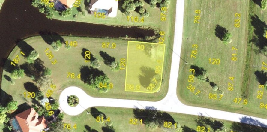 Terrain à Punta Gorda, Floride № 2165743