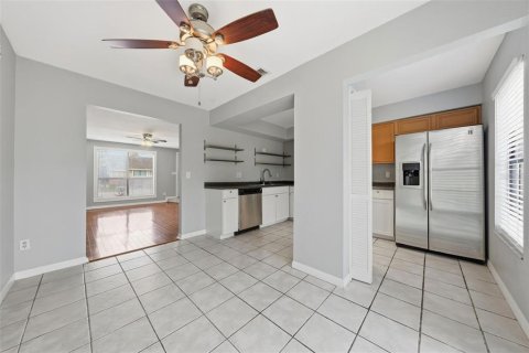 Touwnhouse à louer à Winter Springs, Floride: 2 chambres, 101.08 m2 № 2409781 - photo 8