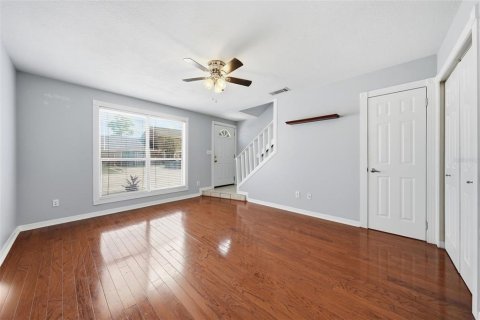 Touwnhouse à louer à Winter Springs, Floride: 2 chambres, 101.08 m2 № 2409781 - photo 2