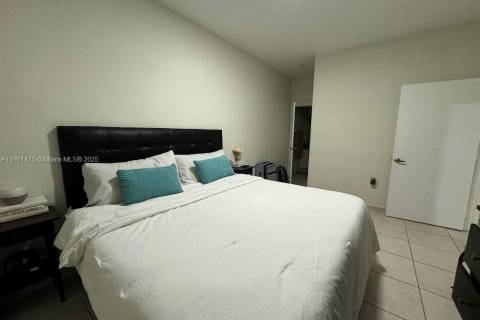 Снять в аренду квартиру в Дорал, Флорида 2 спальни, 80.82м2, № 1967320 - фото 8