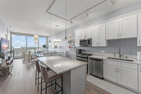 Condominio en venta en Orlando, Florida, 2 dormitorios, 105.35 m2 № 2157963 - foto 2