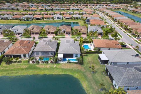 Купить виллу или дом в Паркленд, Флорида 3 спальни, 242.75м2, № 2073326 - фото 3
