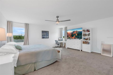 Villa ou maison à vendre à Orlando, Floride: 5 chambres, 371.05 m2 № 2104548 - photo 25
