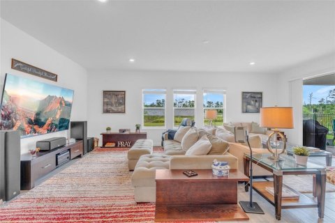 Villa ou maison à vendre à Orlando, Floride: 5 chambres, 371.05 m2 № 2104548 - photo 9