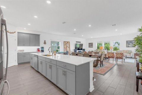 Villa ou maison à vendre à Orlando, Floride: 5 chambres, 371.05 m2 № 2104548 - photo 4