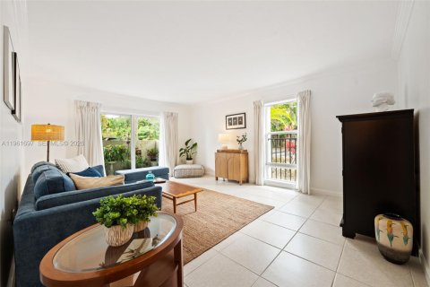 Купить кондоминиум в Пайнкрест, Флорида 1 спальня, 79.15м2, № 2026798 - фото 5