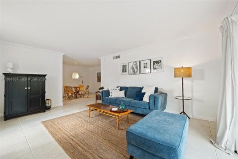 Купить кондоминиум в Пайнкрест, Флорида 1 спальня, 79.15м2, № 2026798 - фото 7