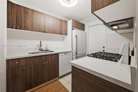 Купить кондоминиум в Пайнкрест, Флорида 1 спальня, 79.15м2, № 2026798 - фото 8