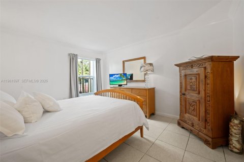 Купить кондоминиум в Пайнкрест, Флорида 1 спальня, 79.15м2, № 2026798 - фото 10