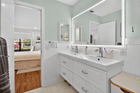 Casa en venta en Deerfield Beach, Florida, 4 dormitorios, 157.56 m2 № 1968108 - foto 28