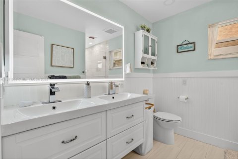 Casa en venta en Deerfield Beach, Florida, 4 dormitorios, 157.56 m2 № 1968108 - foto 30