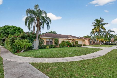 Casa en venta en Deerfield Beach, Florida, 4 dormitorios, 157.56 m2 № 1968108 - foto 3