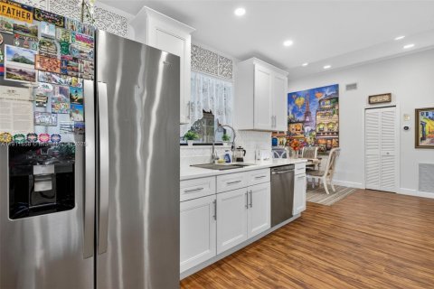 Casa en venta en Deerfield Beach, Florida, 4 dormitorios, 157.56 m2 № 1968108 - foto 12