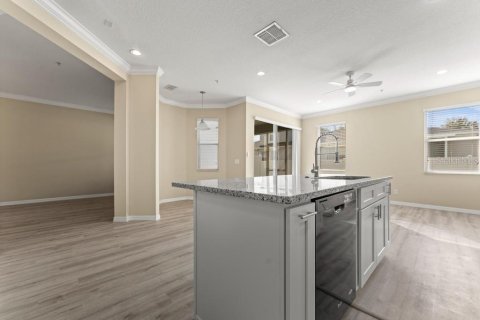 Townhouse in Lake Mary, Florida 4 bedrooms, 177.81 sq.m. № 2199099 - photo 9