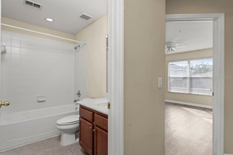 Townhouse in Lake Mary, Florida 4 bedrooms, 177.81 sq.m. № 2199099 - photo 23