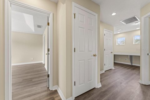 Townhouse in Lake Mary, Florida 4 bedrooms, 177.81 sq.m. № 2199099 - photo 27