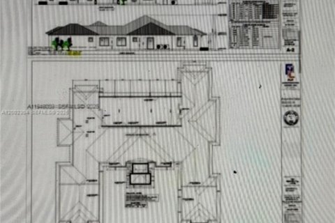 Купить виллу или дом в Хомстед, Флорида 5 спален, 436.18м2, № 2067704 - фото 9