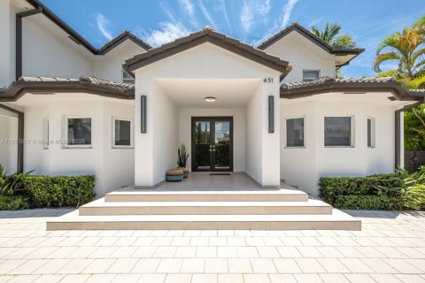 Купить виллу или дом в Халландейл-Бич, Флорида 6 спален, 552.68м2, № 1958318 - фото 16