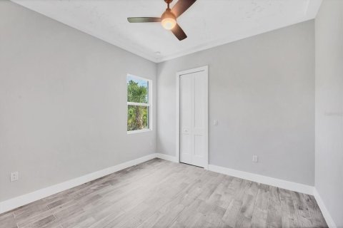 Villa ou maison à vendre à Port Charlotte, Floride: 4 chambres, 182.46 m2 № 1800271 - photo 21