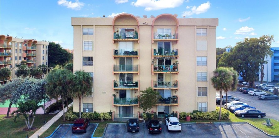 Condo à Miami, Floride, 2 chambres  № 1993336