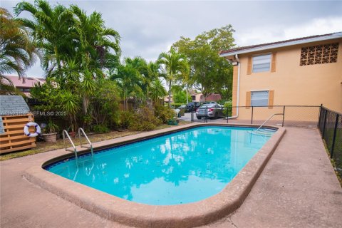 Copropriété à louer à Coral Springs, Floride: 2 chambres, 87.79 m2 № 1982221 - photo 14