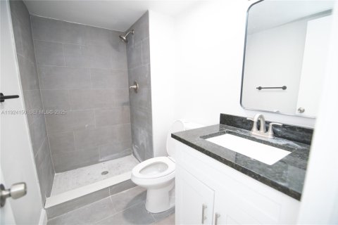 Copropriété à louer à Coral Springs, Floride: 2 chambres, 87.79 m2 № 1982221 - photo 10