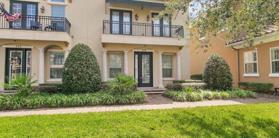 House in Jacksonville, Florida 3 bedrooms, 228.63 sq.m. № 877843