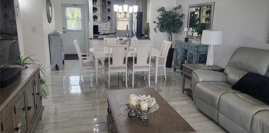 Condo à Lauderdale Lakes, Floride, 2 chambres  № 1978399