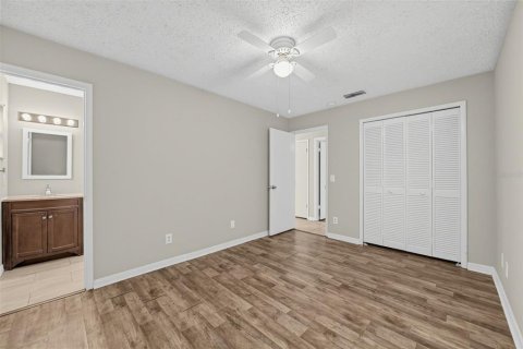 Villa ou maison à vendre à Kissimmee, Floride: 3 chambres, 122.72 m2 № 2400069 - photo 12