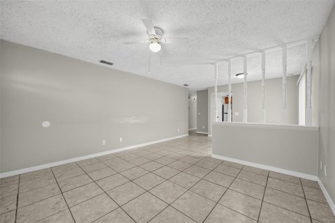 Villa ou maison à vendre à Kissimmee, Floride: 3 chambres, 122.72 m2 № 2400069 - photo 27