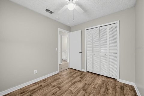 Villa ou maison à vendre à Kissimmee, Floride: 3 chambres, 122.72 m2 № 2400069 - photo 5