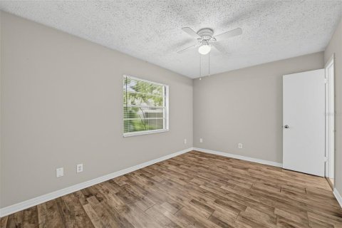 Villa ou maison à vendre à Kissimmee, Floride: 3 chambres, 122.72 m2 № 2400069 - photo 29