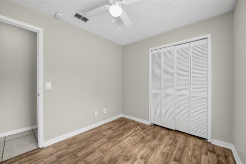 Villa ou maison à vendre à Kissimmee, Floride: 3 chambres, 122.72 m2 № 2400069 - photo 4