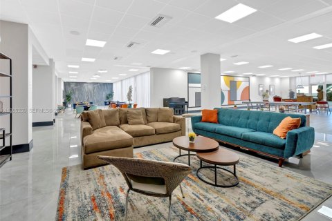 Copropriété à louer à Hallandale Beach, Floride: 2 chambres, 102.19 m2 № 2051494 - photo 13