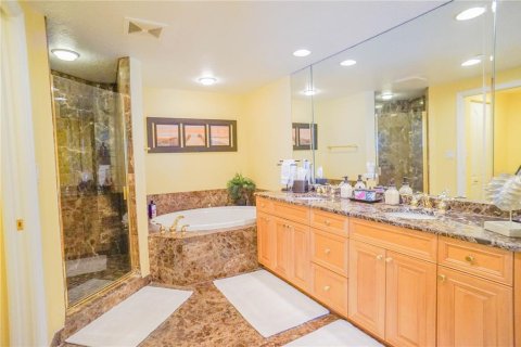 Condo in Clearwater, Florida, 3 bedrooms  № 1529290 - photo 15