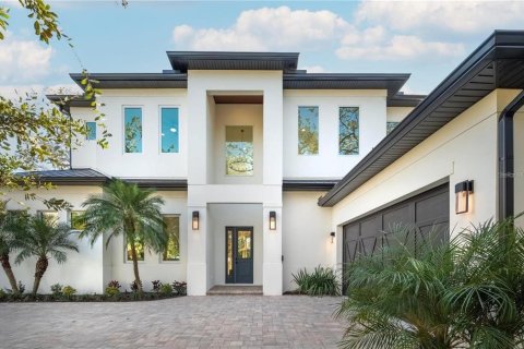 House in Sarasota, Florida 5 bedrooms, 311.78 sq.m. № 2150278