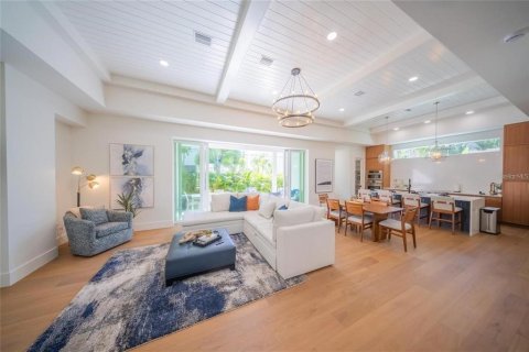 House in Sarasota, Florida 5 bedrooms, 311.78 sq.m. № 2150278 - photo 17