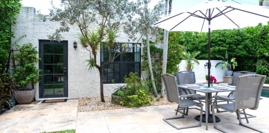 Casa en West Palm Beach, Florida 4 dormitorios, 176.33 m2 № 936523