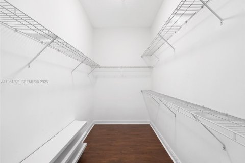 Купить таунхаус в Пемброк-Пайнс, Флорида 3 спальни, 179.49м2, № 2024670 - фото 14