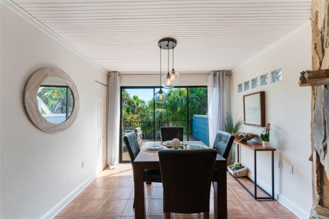 Casa en venta en Sarasota, Florida, 2 dormitorios, 92.9 m2 № 1567506 - foto 15