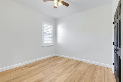 Casa en venta en Fish Hawk, Florida, 4 dormitorios, 222.97 m2 № 2428814 - foto 18