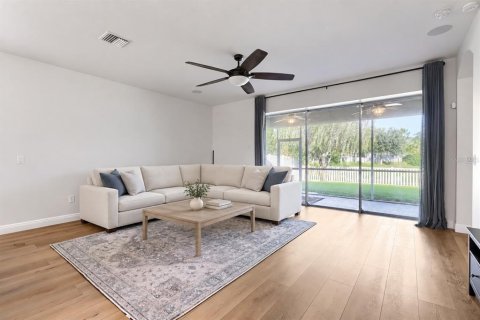 Casa en venta en Fish Hawk, Florida, 4 dormitorios, 222.97 m2 № 2428814 - foto 5