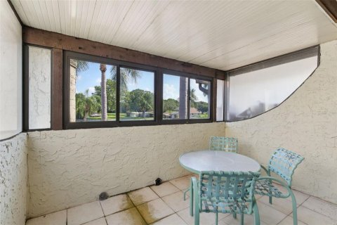 Condo in Palm Harbor, Florida, 2 bedrooms  № 1854577 - photo 6