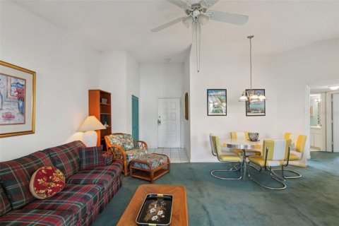Condo in Palm Harbor, Florida, 2 bedrooms  № 1854577 - photo 4