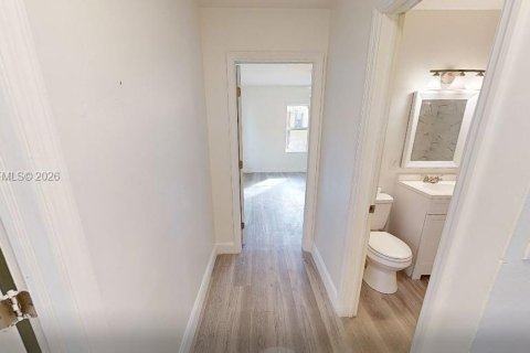 Купить виллу или дом в Форт-Лодердейл, Флорида 2 спальни, 101.26м2, № 2008438 - фото 8